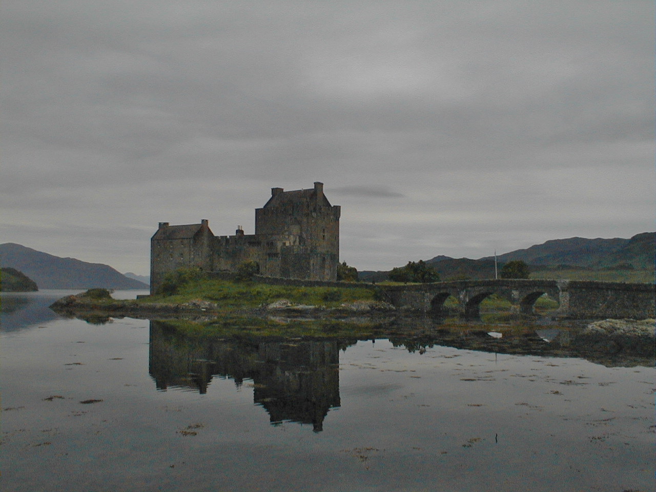 Eilean Donan von der Seite